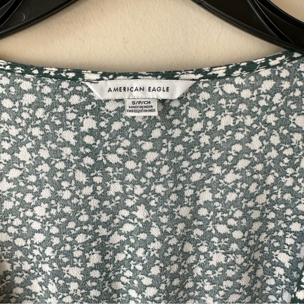 American Eagle Blouse - Picture 5 of 8